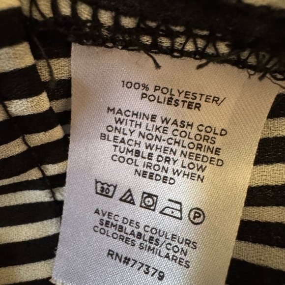 Ann Taylor Factory Long Sleeve V-Neck Black & White Striped Blouse 6 - Picture 8 of 8
